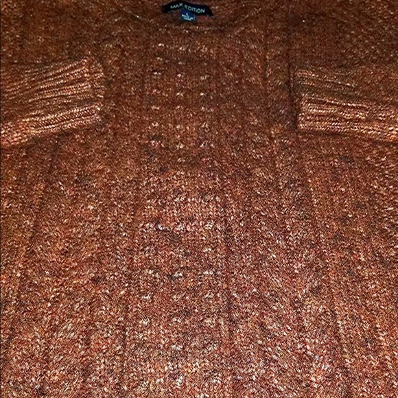 Brown Sweater with Plaid Design on Front - Picture 3 of 3